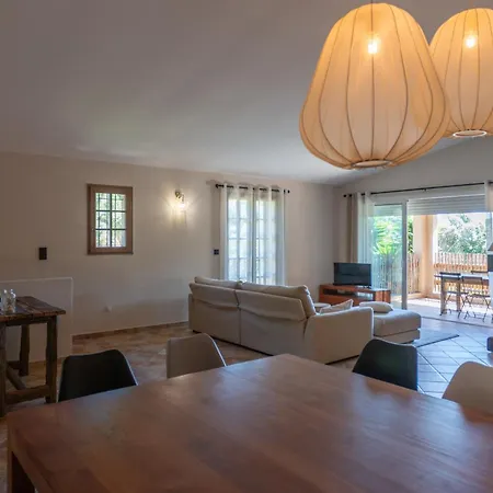 Nyaraló Vallee Longa - Tarra Zuria *